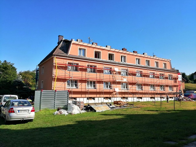 Rekonstrukce a zateplení fasády Česká Lípa1