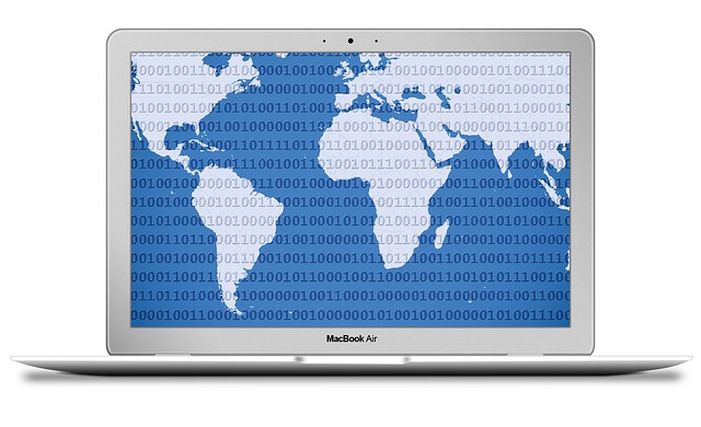 svět na notebooku.jpg