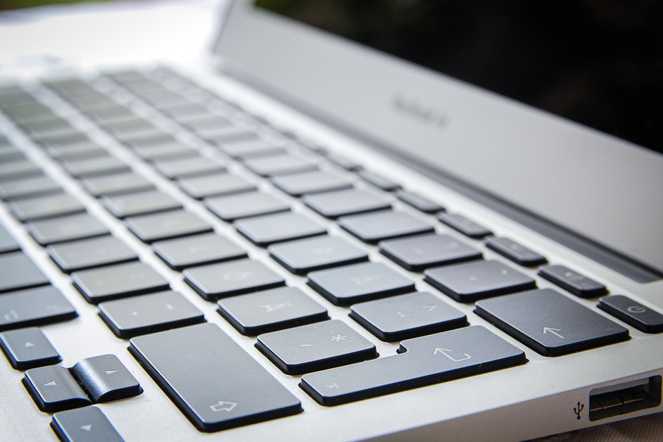 klávesnice počítače